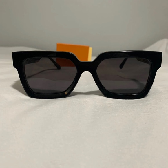 Louis Vuitton 1.1 Millionaire Sunglasses Black Gold - Picture 3 of 7